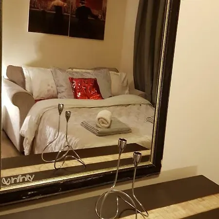 Appartement Tuii Appart, Dewsbury Road Flat A *