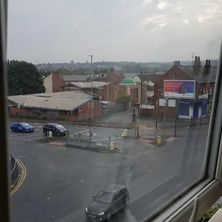 Tuii Appart, Dewsbury Road Flat A Apartment *
